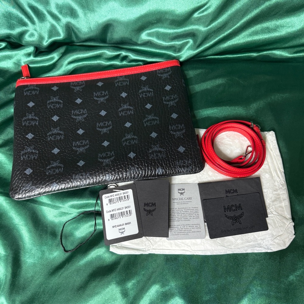 💰SOLD💰AUTH MCM Visetos Pouch Crossbody Bag(M)